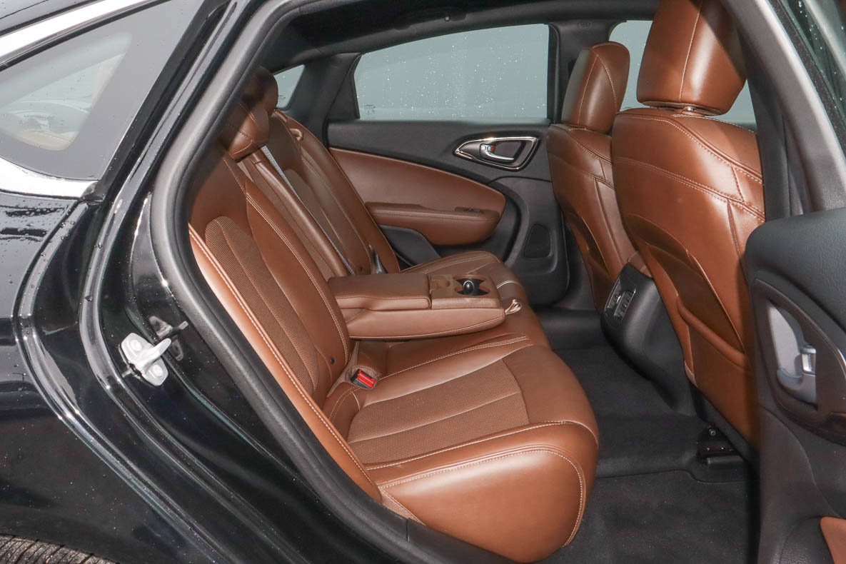 2016 Chrysler 200 4dr Sdn C Platinum FWD
