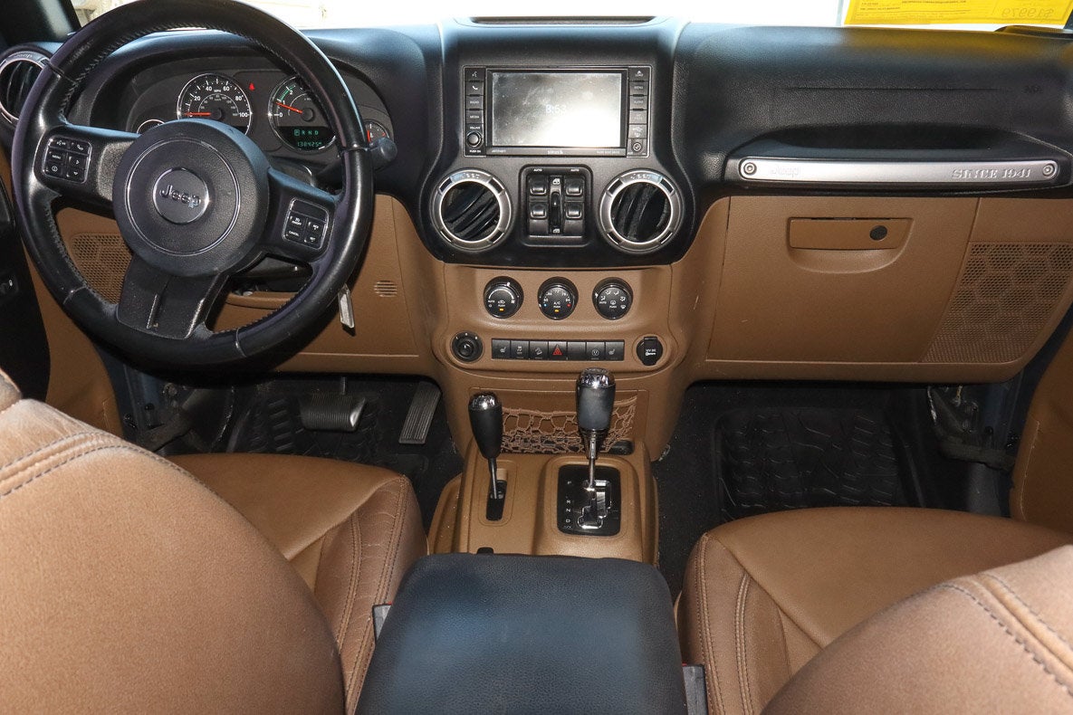 2016 Jeep Wrangler Unlimited 4WD 4dr Sahara