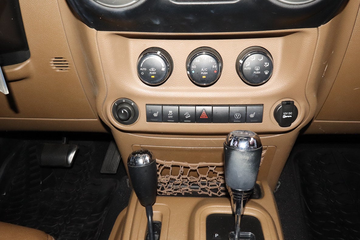 2016 Jeep Wrangler Unlimited 4WD 4dr Sahara