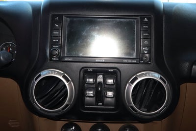 2016 Jeep Wrangler Unlimited 4WD 4dr Sahara