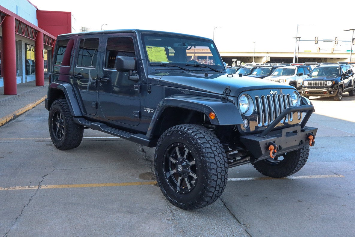 2016 Jeep Wrangler Unlimited 4WD 4dr Sahara
