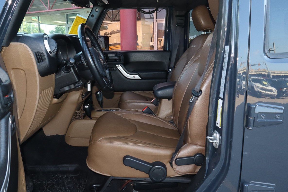 2016 Jeep Wrangler Unlimited 4WD 4dr Sahara
