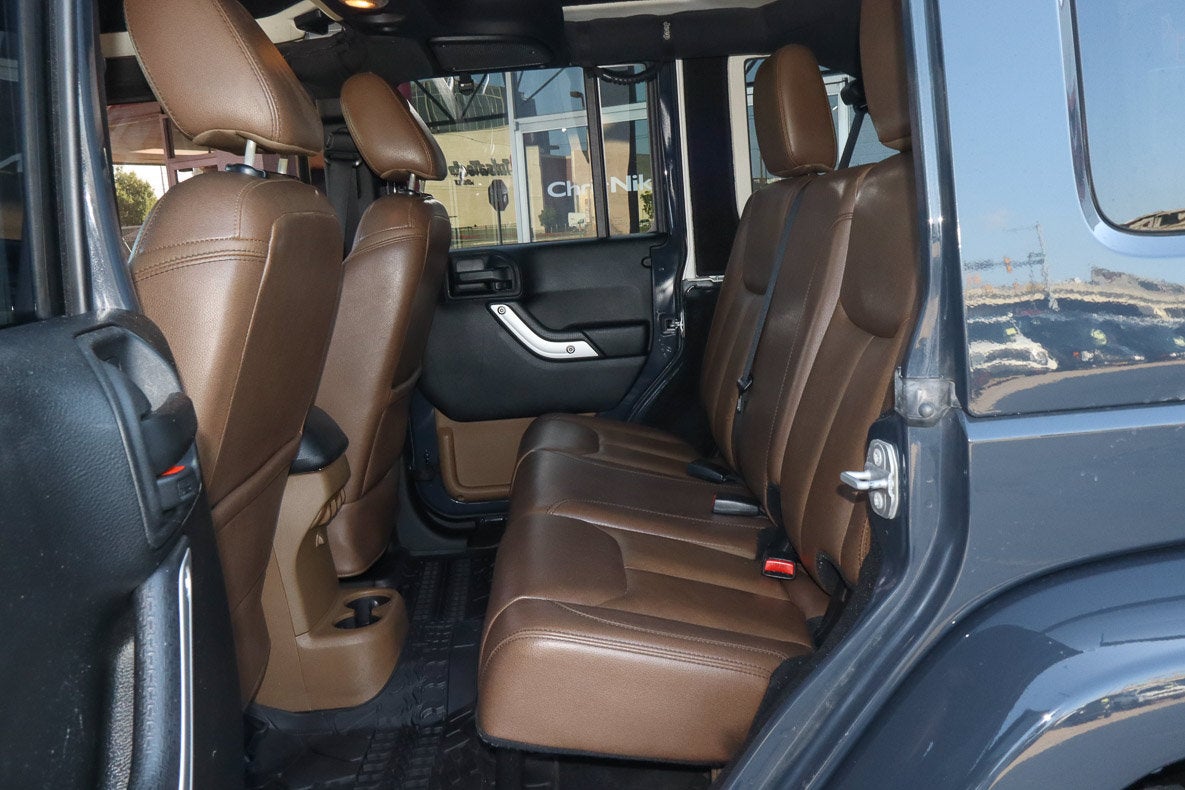 2016 Jeep Wrangler Unlimited 4WD 4dr Sahara