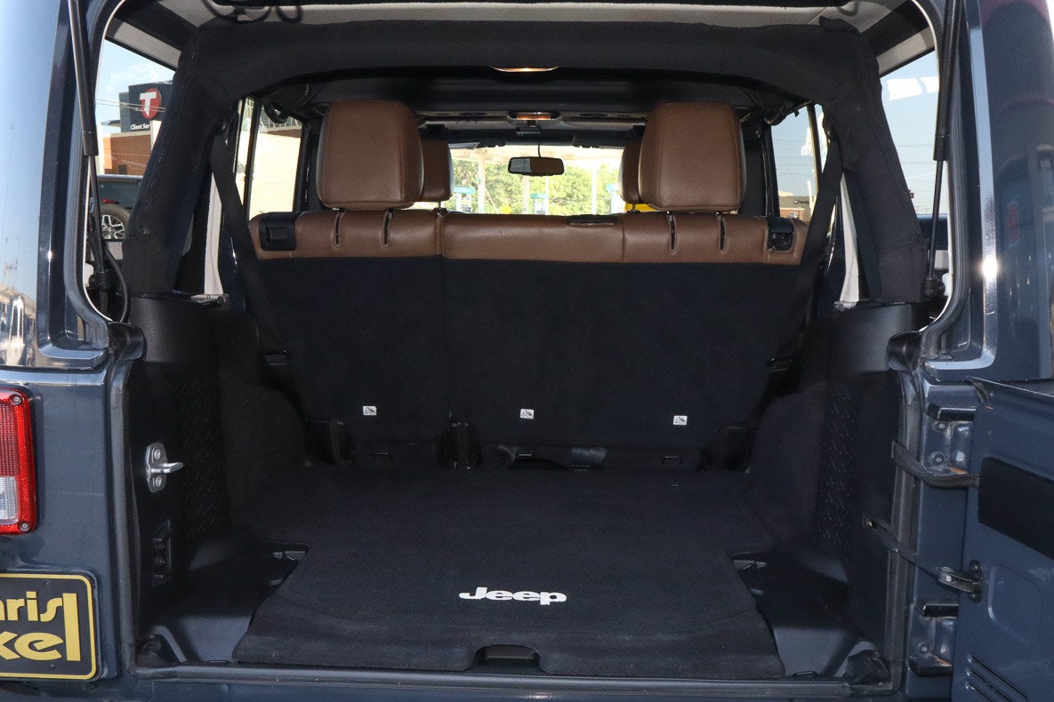 2016 Jeep Wrangler Unlimited 4WD 4dr Sahara