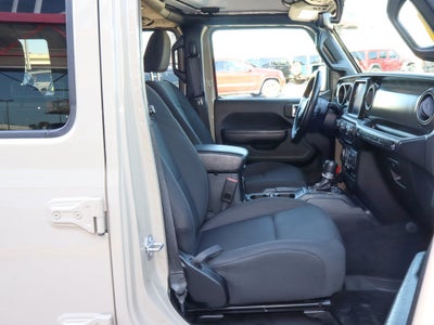2022 Jeep Wrangler Unlimited Willys 4x4