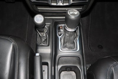 2022 Jeep Wrangler Unlimited Sahara Altitude 4x4