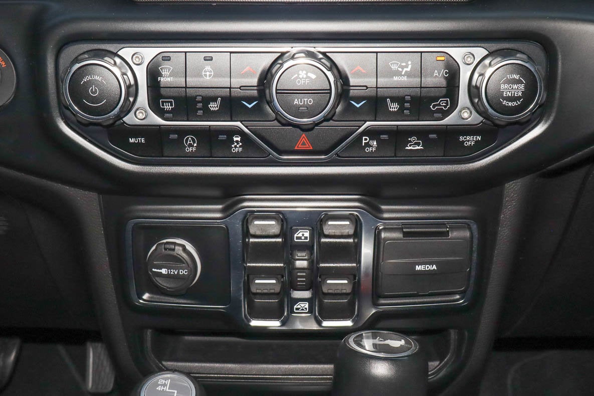 2022 Jeep Wrangler Unlimited Sahara Altitude 4x4