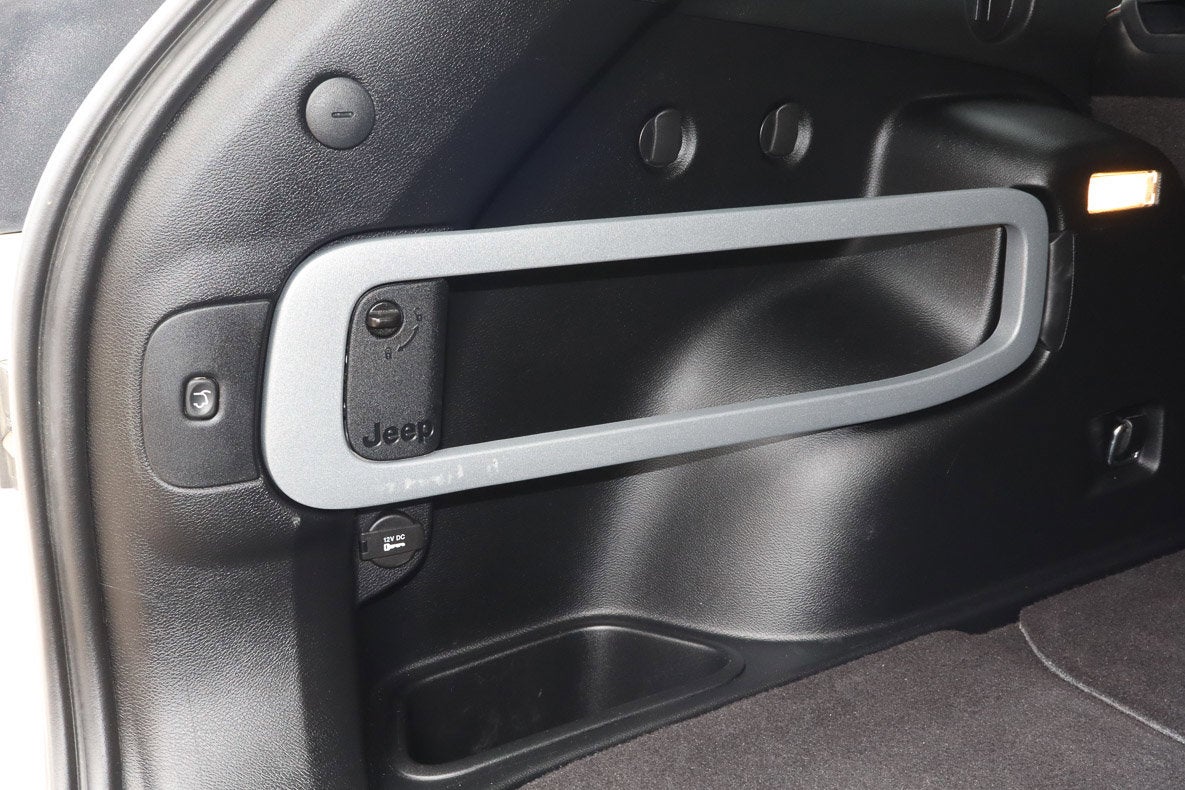 2015 Jeep Cherokee 4WD 4dr Trailhawk