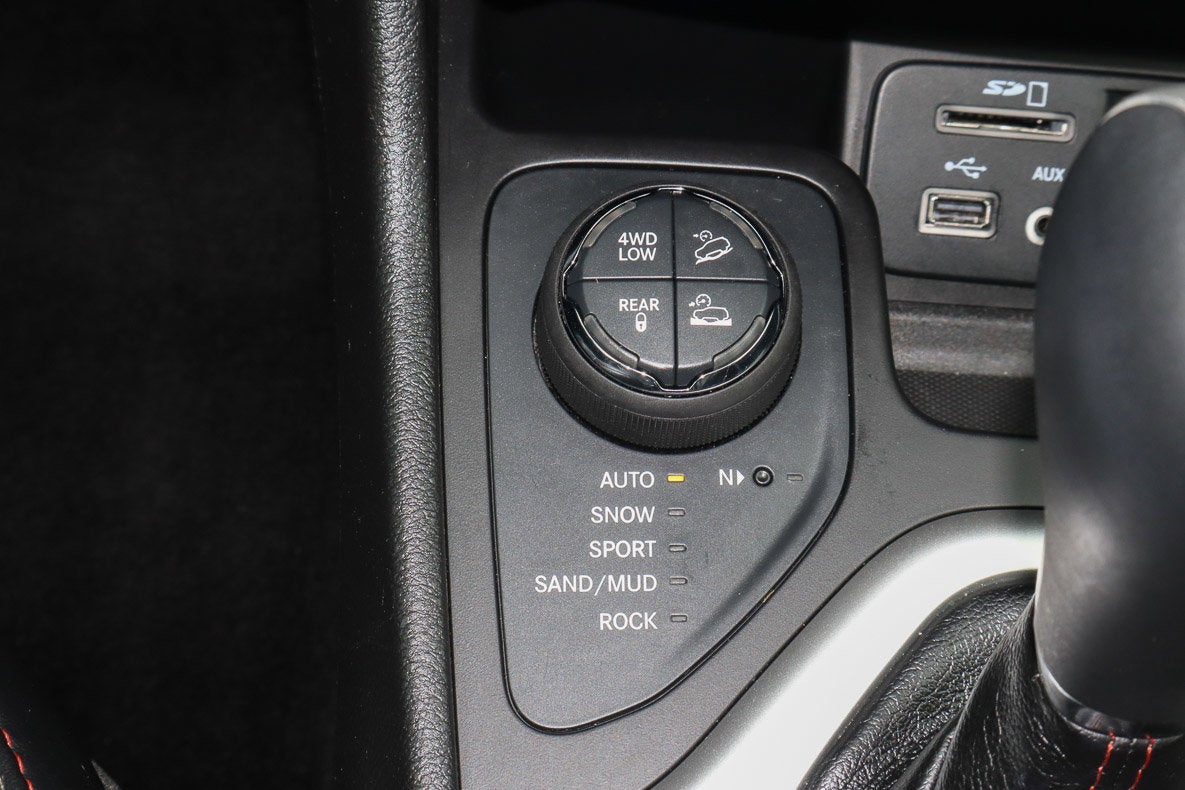 2015 Jeep Cherokee 4WD 4dr Trailhawk