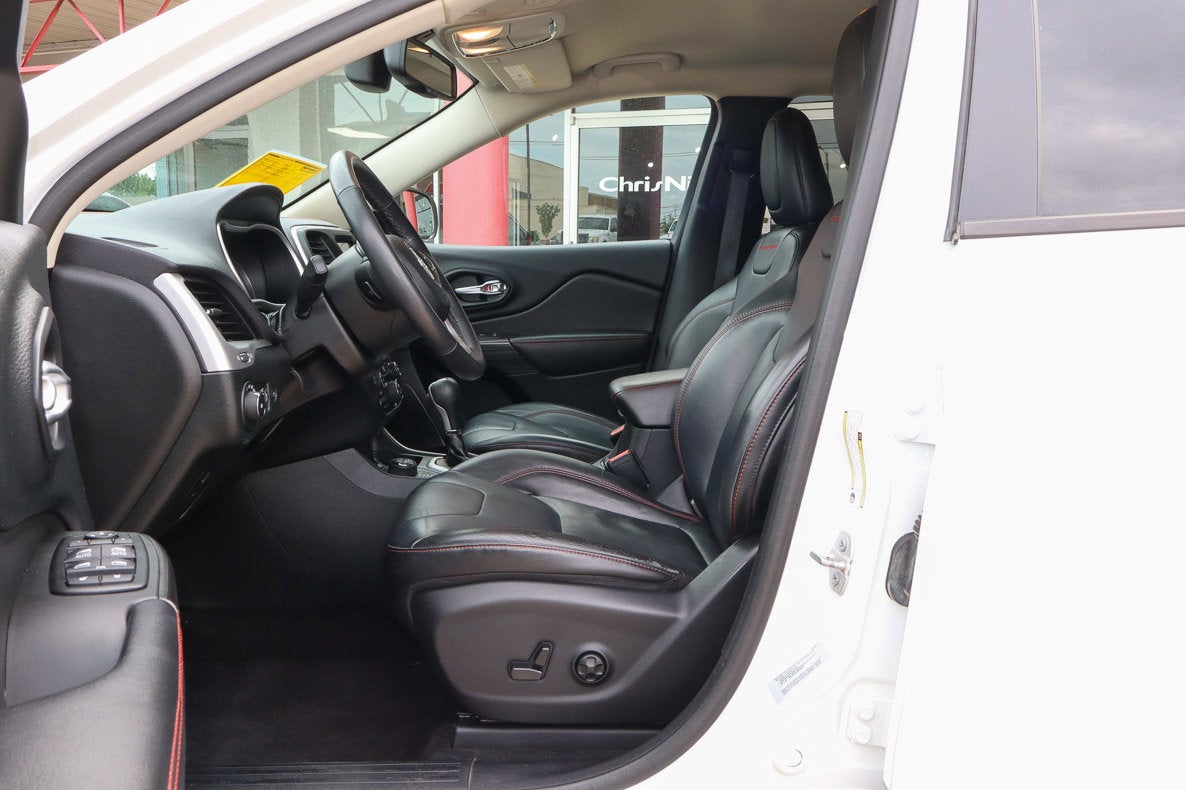 2015 Jeep Cherokee 4WD 4dr Trailhawk