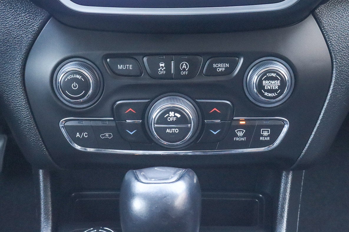 2022 Jeep Cherokee Latitude Lux