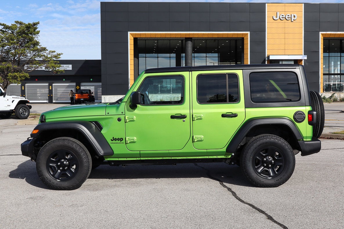 2025 Jeep Wrangler Sport