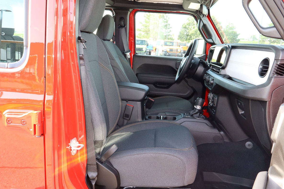 2025 Jeep Wrangler Sport