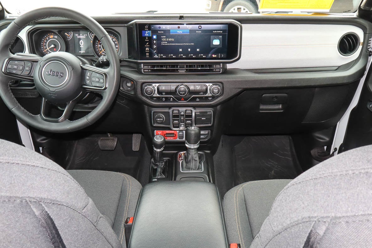 2025 Jeep Wrangler Willys 4 Door 4x4