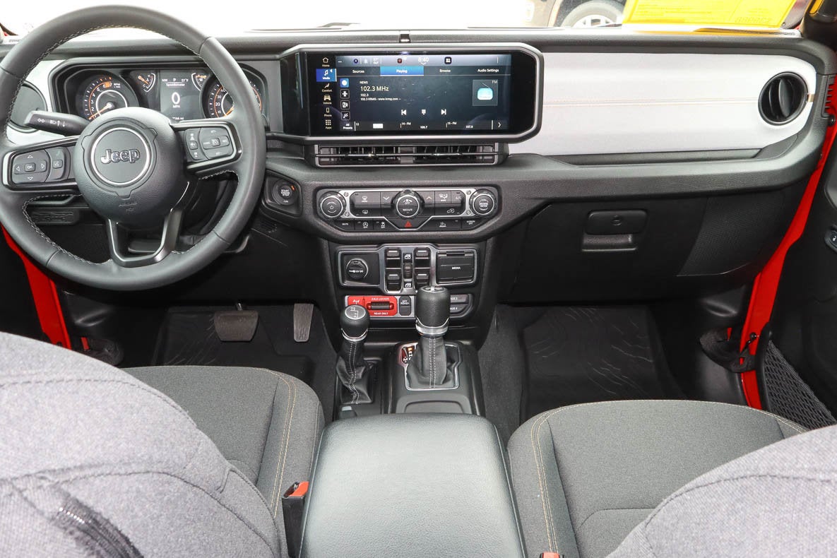 2025 Jeep Wrangler Willys 4 Door 4x4