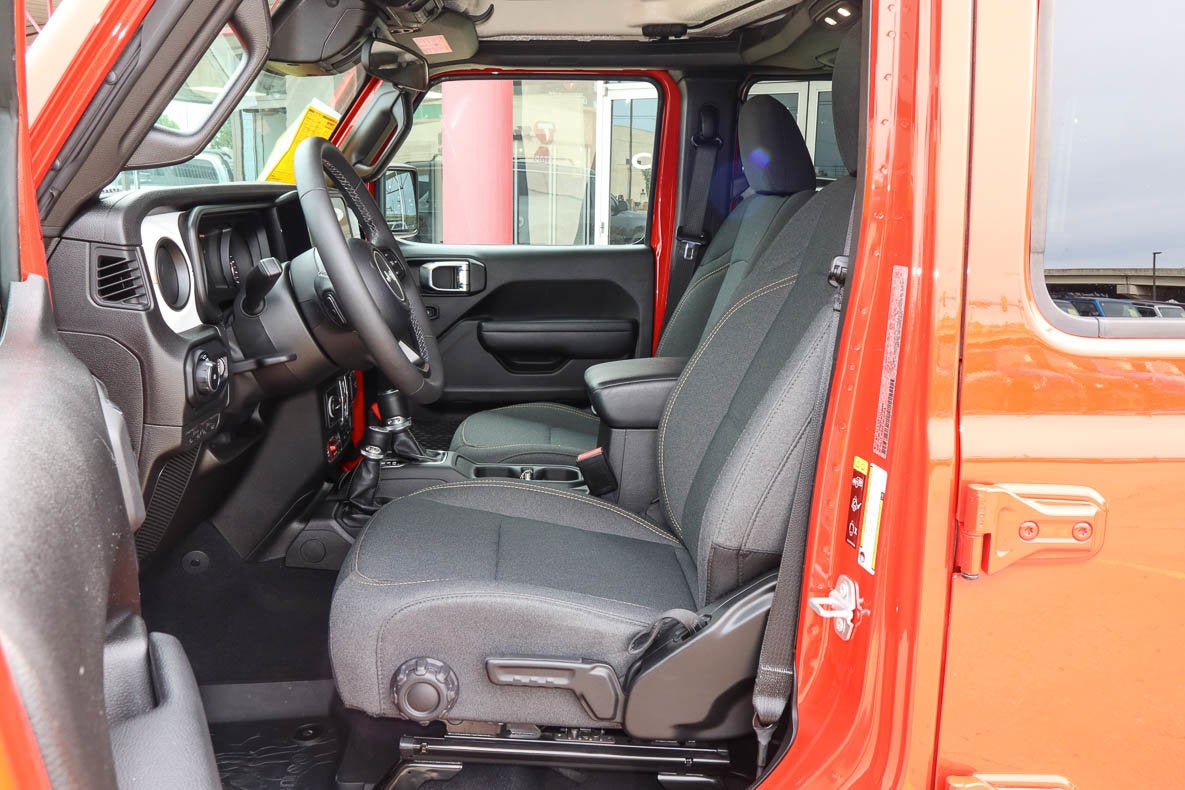 2025 Jeep Wrangler Willys 4 Door 4x4