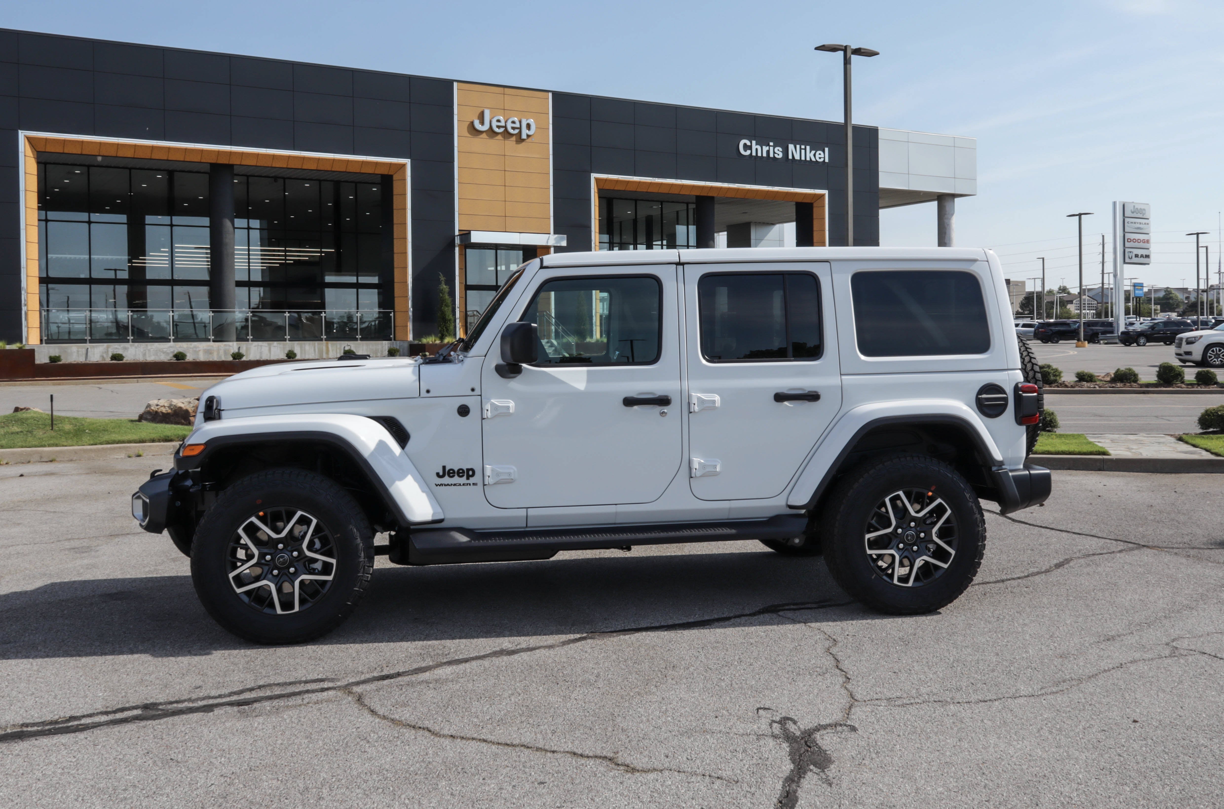 2027 Jeep Wrangler Sahara 4 Door 4x4