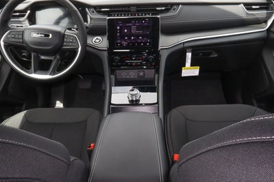 2026 Jeep Grand Cherokee Laredo X 4x4