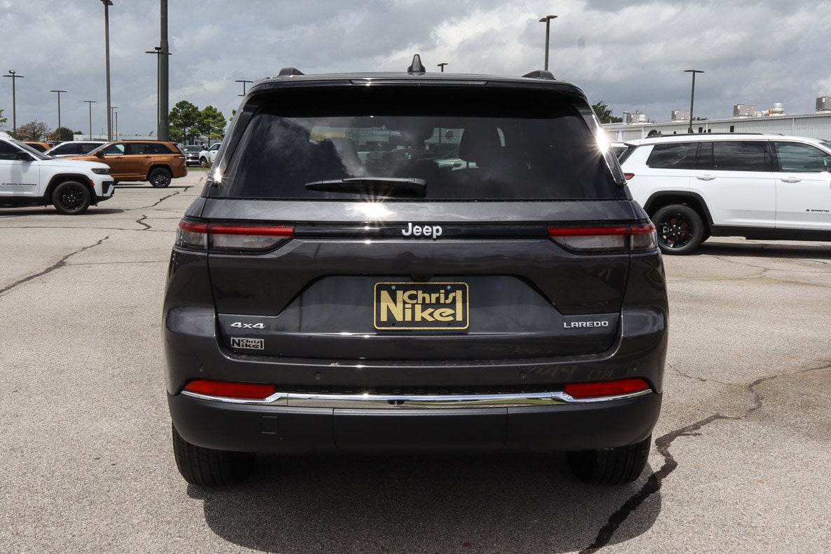 2026 Jeep Grand Cherokee Laredo X 4x4