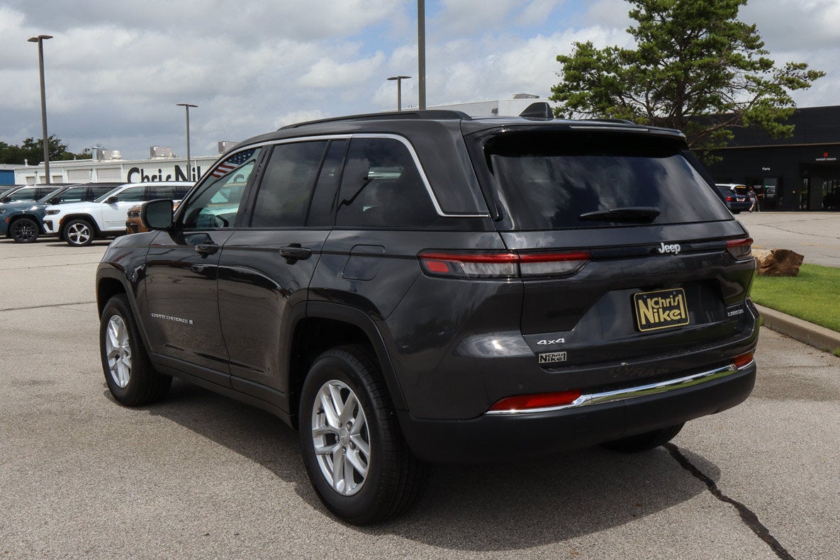 2026 Jeep Grand Cherokee Laredo X 4x4