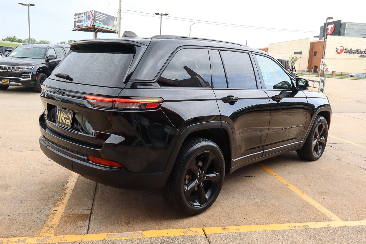 2023 Jeep Grand Cherokee Altitude