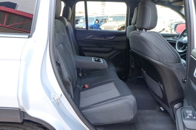 2024 Jeep Grand Cherokee Laredo X 4x4