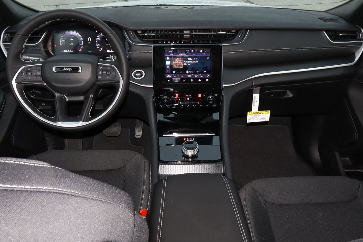 2025 Jeep Grand Cherokee Laredo X