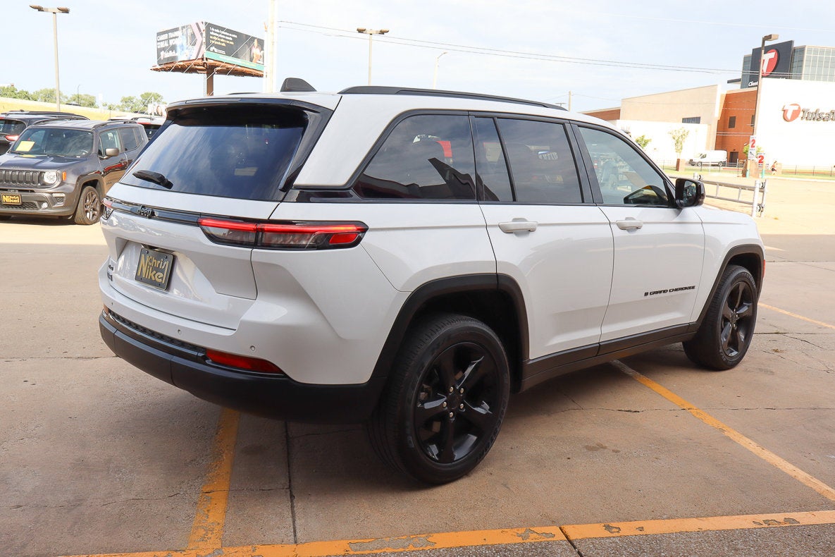 2023 Jeep Grand Cherokee Altitude
