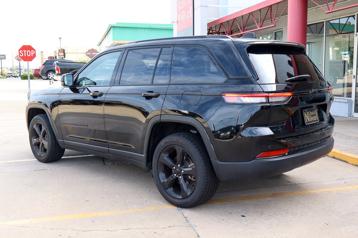 2023 Jeep Grand Cherokee Altitude