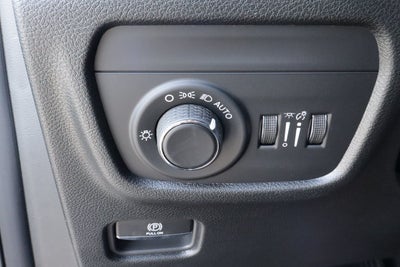 2026 Jeep Grand Cherokee Laredo 4x4