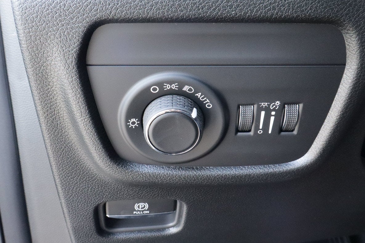 2026 Jeep Grand Cherokee Laredo 4x4