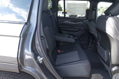 2026 Jeep Grand Cherokee Laredo 4x4