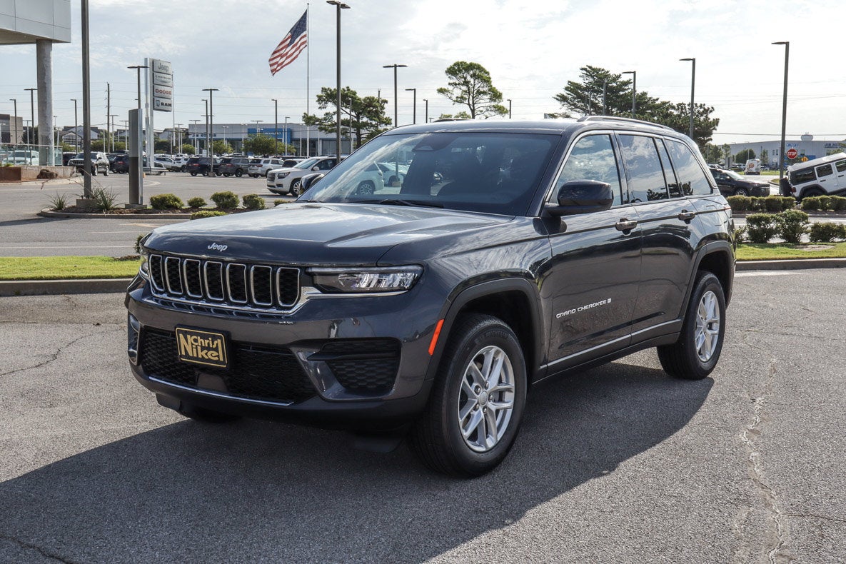 2026 Jeep Grand Cherokee Laredo 4x4