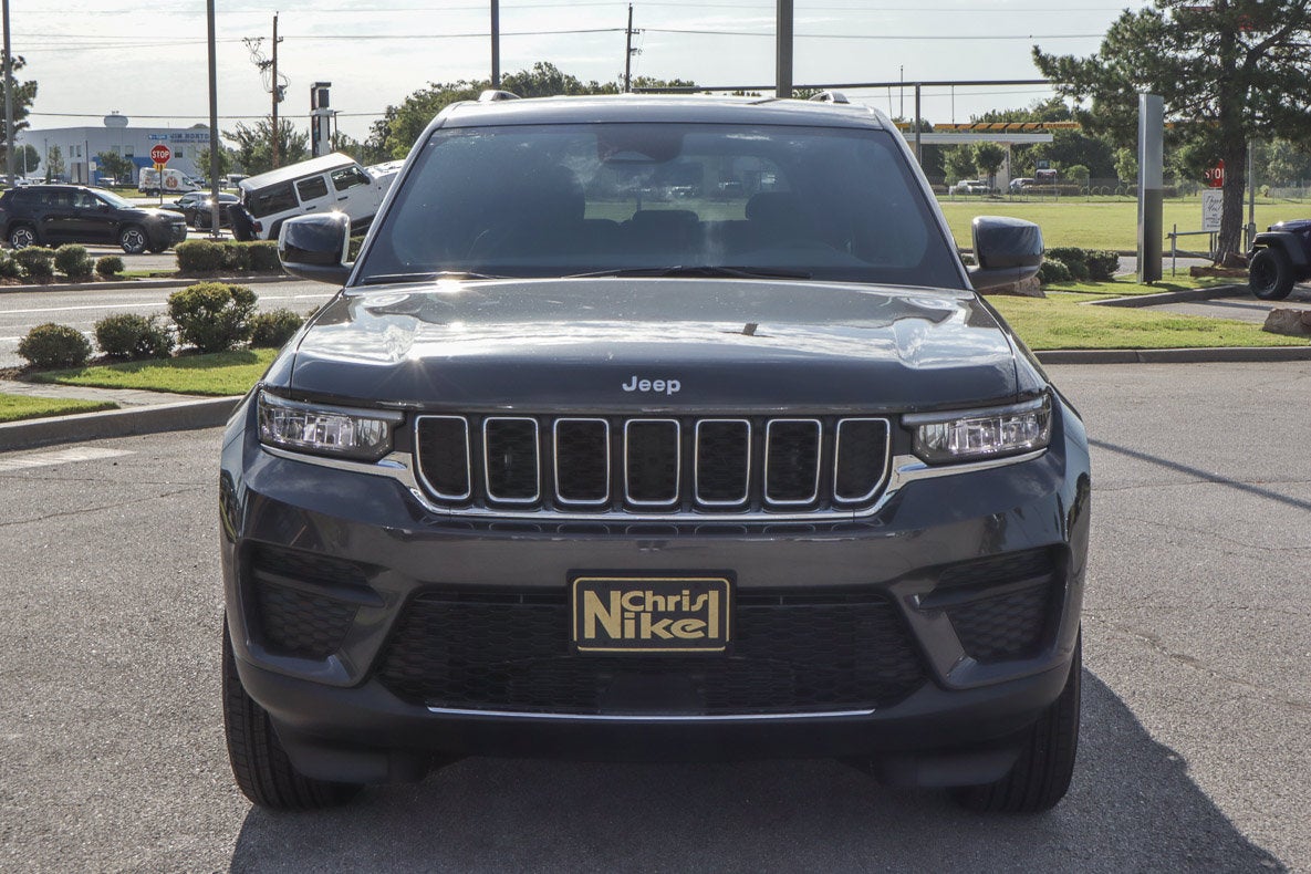 2026 Jeep Grand Cherokee Laredo 4x4