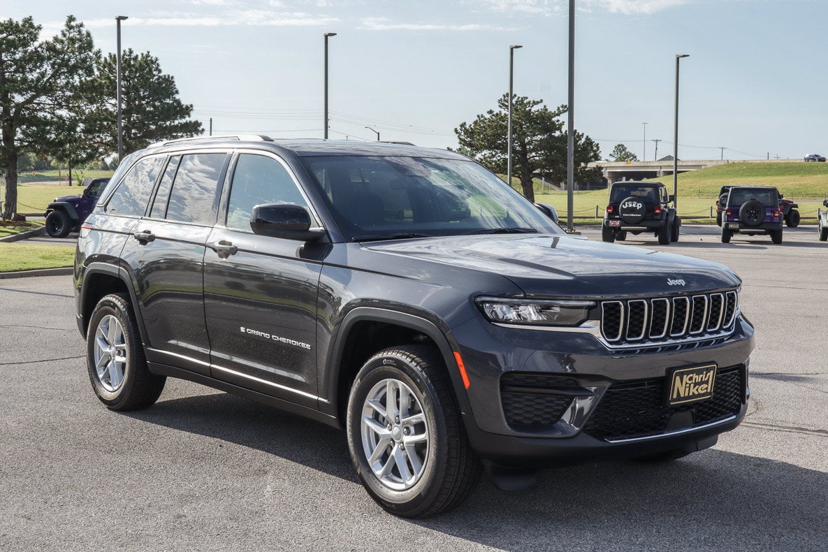 2026 Jeep Grand Cherokee Laredo 4x4