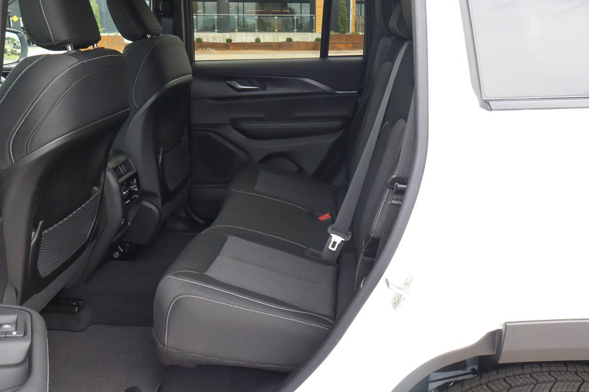 2026 Jeep Grand Cherokee Laredo 4x4