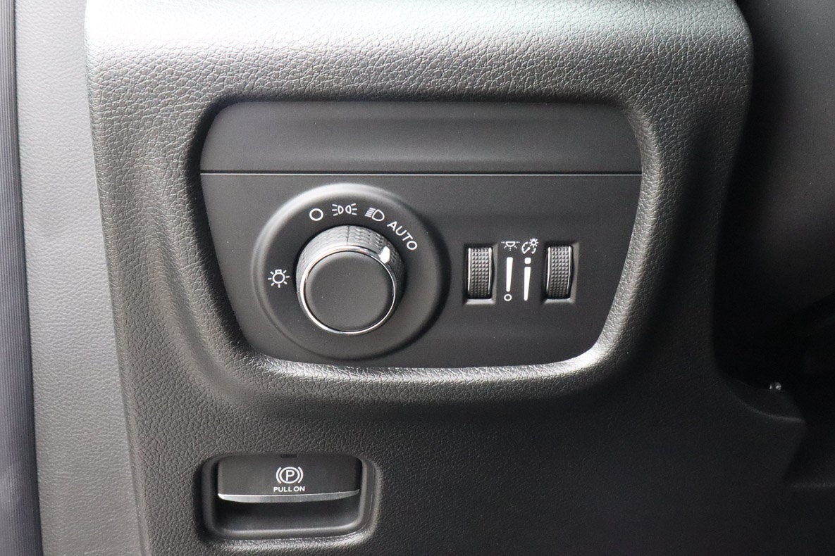 2026 Jeep Grand Cherokee Laredo 4x4