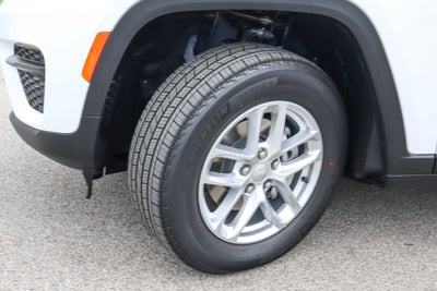 2026 Jeep Grand Cherokee Laredo 4x4