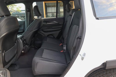 2026 Jeep Grand Cherokee Laredo X 4x4