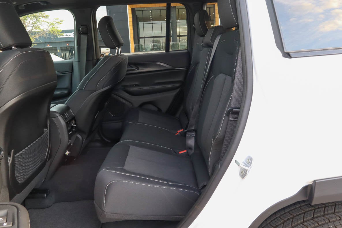 2026 Jeep Grand Cherokee Laredo X 4x4