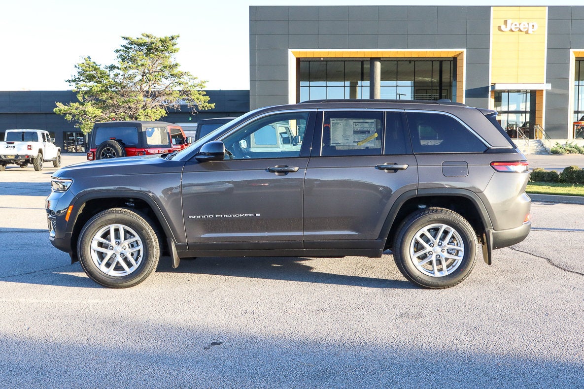 2025 Jeep Grand Cherokee Laredo X
