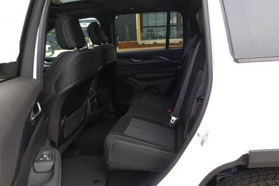 2026 Jeep Grand Cherokee Laredo X 4x4