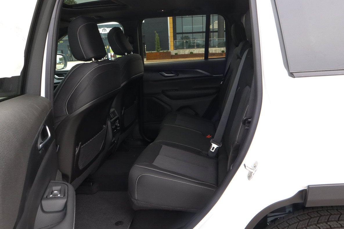 2026 Jeep Grand Cherokee Laredo X 4x4