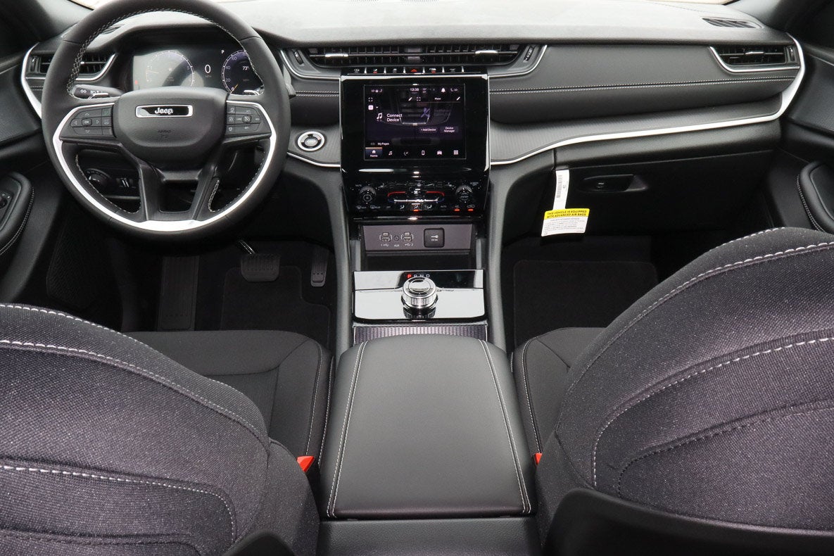 2026 Jeep Grand Cherokee Laredo X 4x4