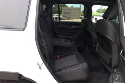 2026 Jeep Grand Cherokee Laredo X 4x4