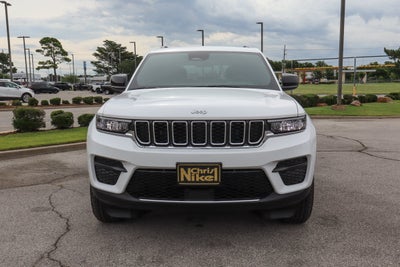 2026 Jeep Grand Cherokee Laredo X 4x4