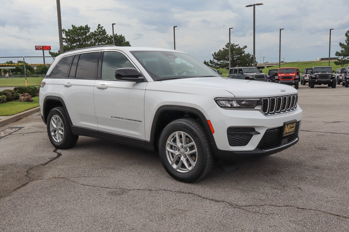 2026 Jeep Grand Cherokee Laredo X 4x4