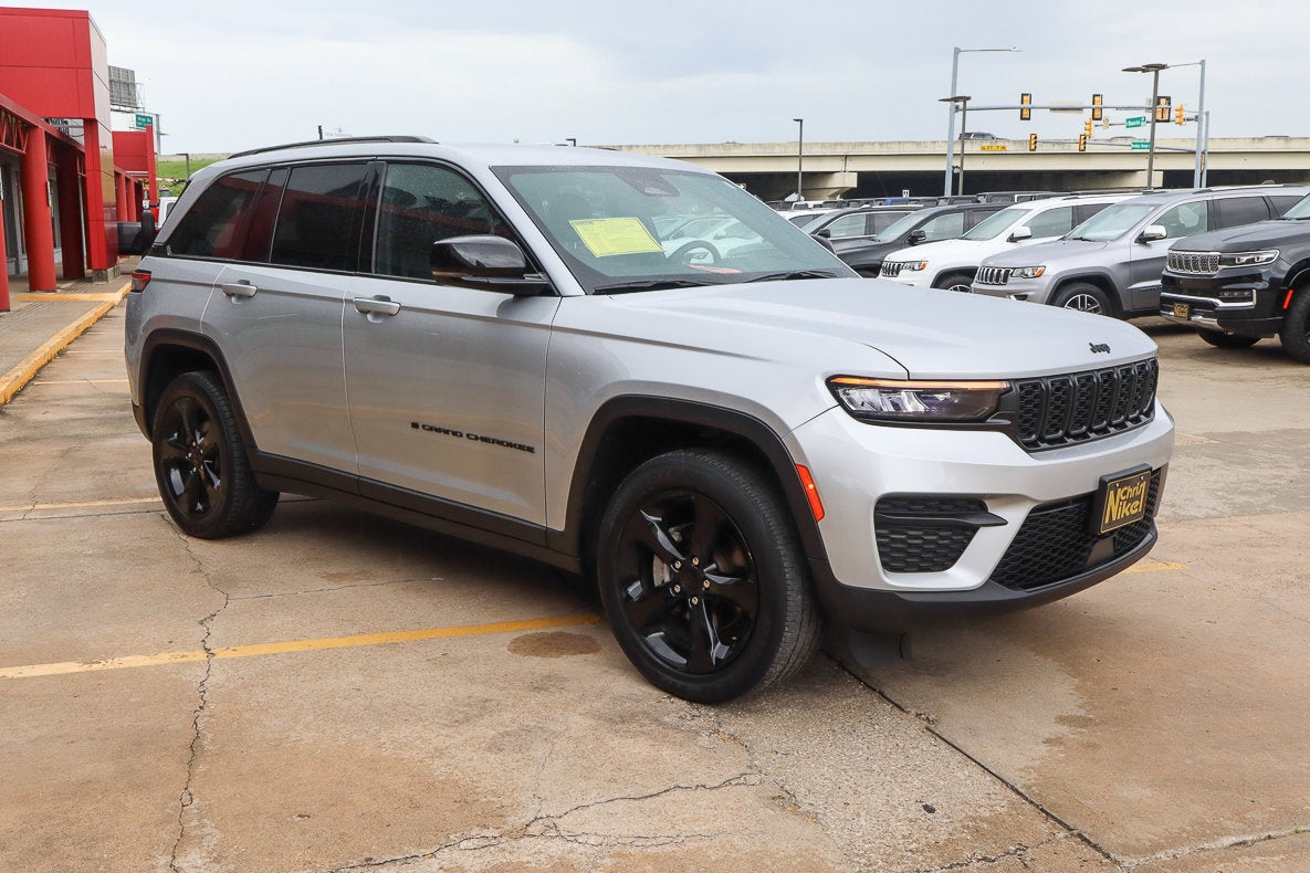 2023 Jeep Grand Cherokee Altitude