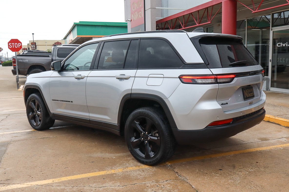 2023 Jeep Grand Cherokee Altitude