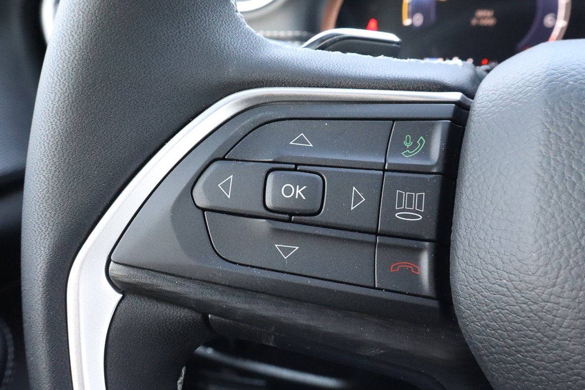 2026 Jeep Grand Cherokee Laredo X 4x4